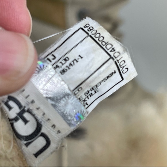 UGG 1909 Adirondack Women's Leather Snow Boots size 6.5 Beige and Brown - Picture 6 of 13